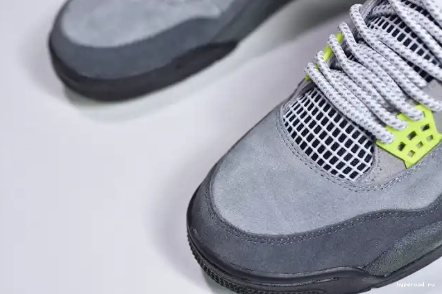 Jordan CT5342-007 Air SE 4 Neon 0502